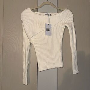 NWT Princess Polly Jaybell Cold Shoulder Sweater Top. Size Small/Medium